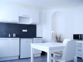  Bel Appartement Coeur de Ville  Труа